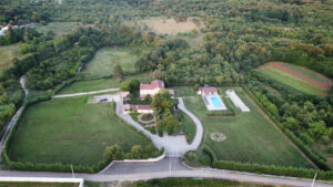 80450518-3CD9-4D76-82F1-689C861A03CC