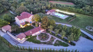 B16FD246-D1F9-41F2-BC75-C0C0DD7F9FC1